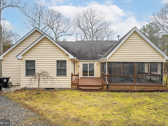 3rd image of 23847 Creek Ln