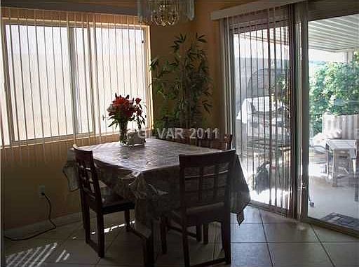 5th image of 5239 Acacia Grove St