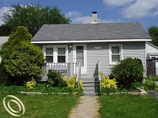 1st image of 2465 Willow Beach St