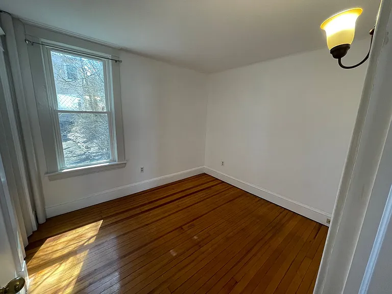 26 Livingston Ave — Photo 9