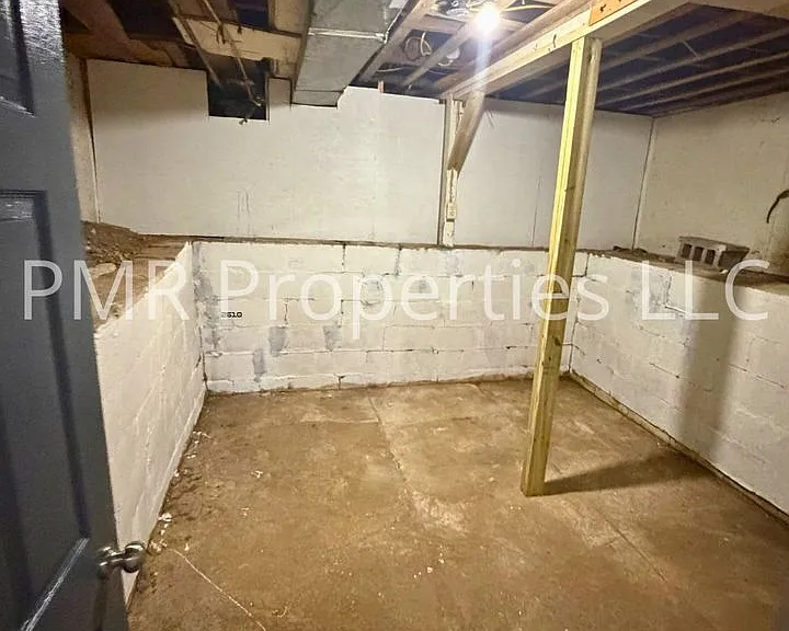 1805 Mitchell Ave — Photo 9