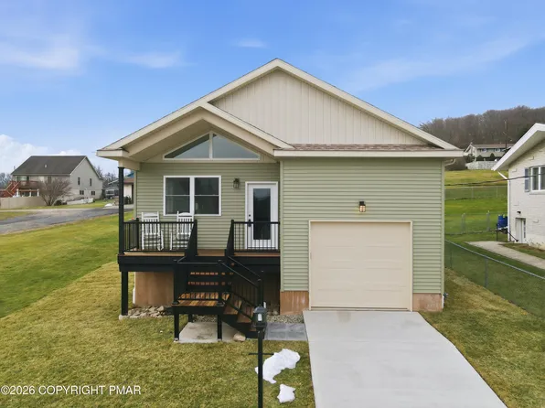 1270 Franklin St, Old Forge, PA 18518