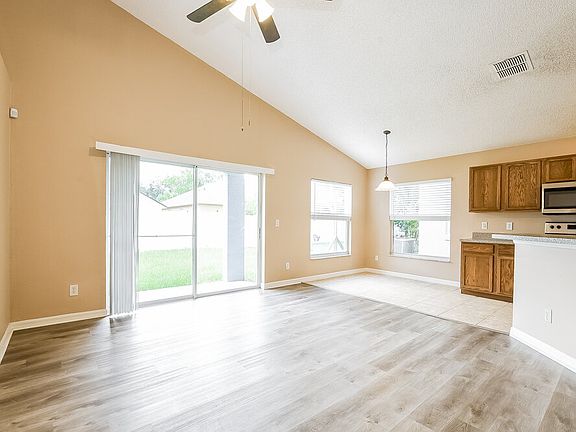 3rd image of 1524 Lalique Ln