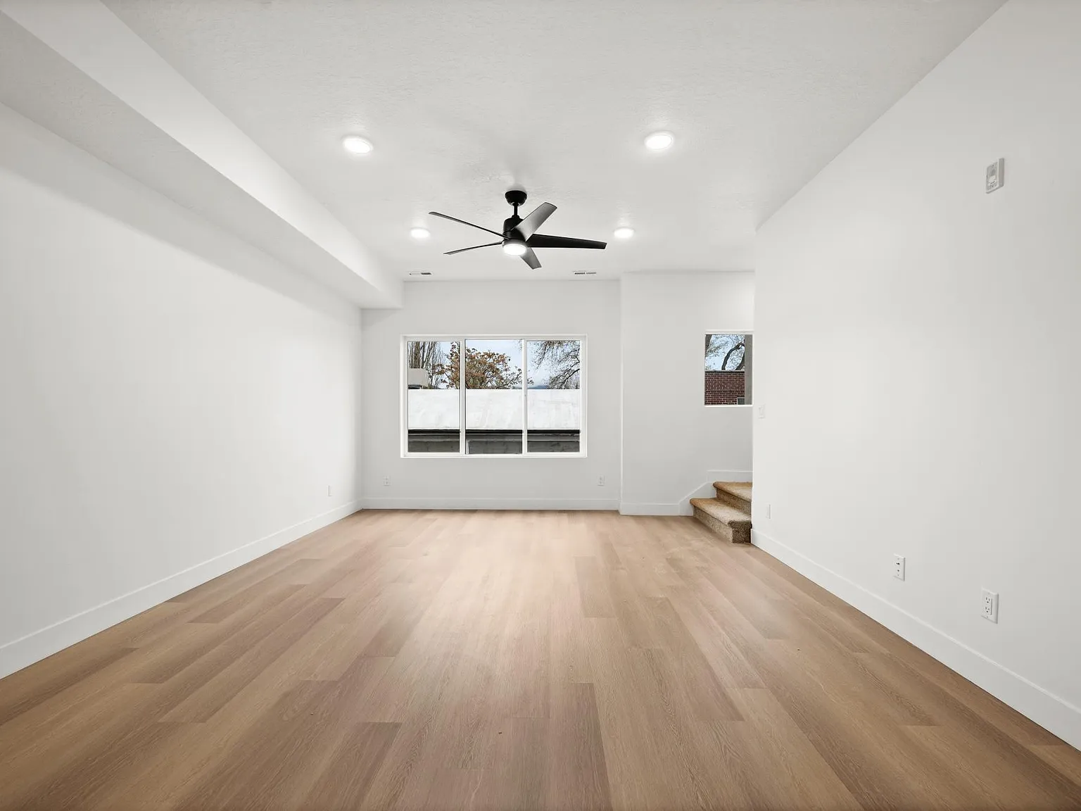 3 bed, 2.5 bath, 1450 sqft, $2,475 — Photo 3