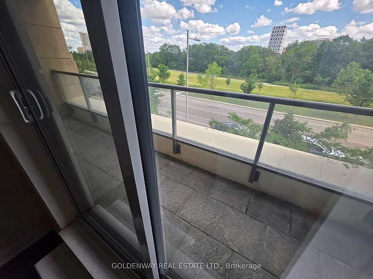 18 Uptown Dr #325 — Photo 11