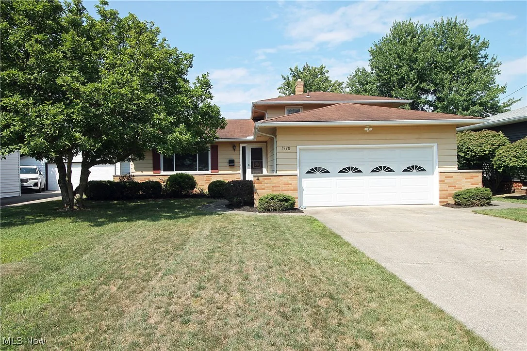 5978 Marra Dr photo 1