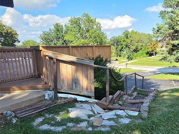 4th image of 31 Fernwood Ln