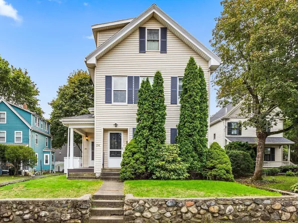 22 Salem St #1, Winchester, MA 01890