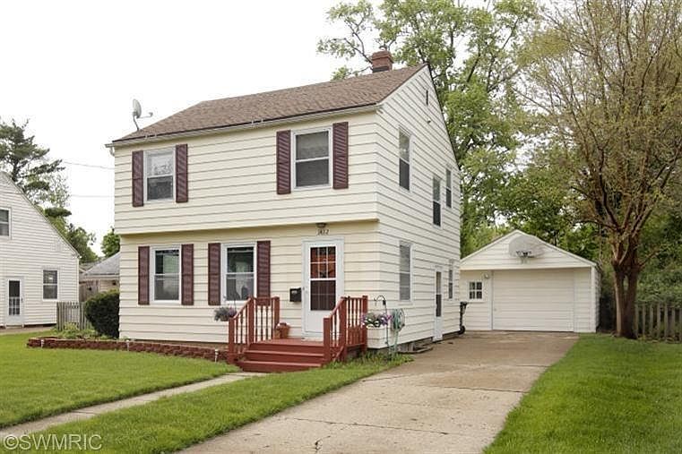 1st image of 1422 Roseland Ave