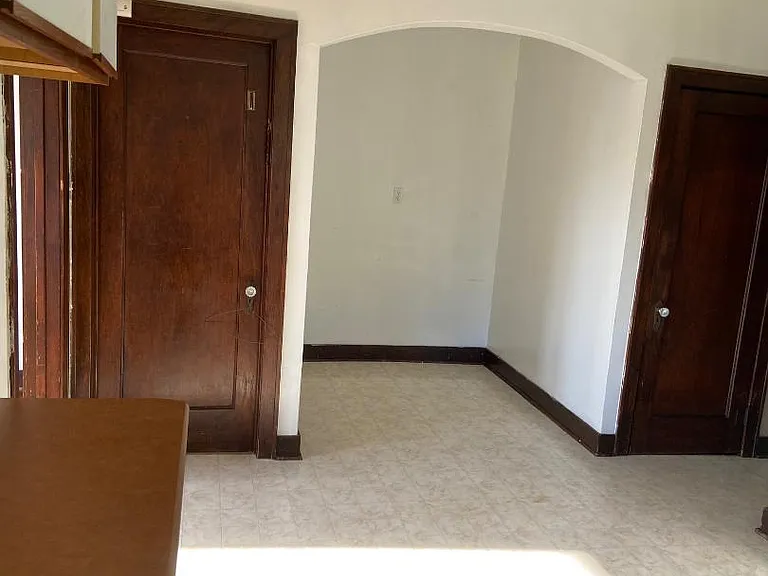 1671 Avoca St #1 — Photo 5