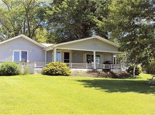 7677 Chase Dr, Jamestown, PA