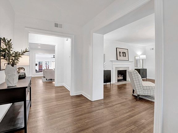 3rd image of 4679 Walnut Grove Rd