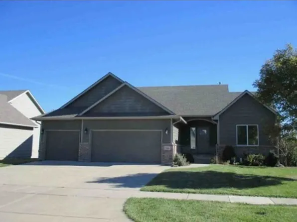 2806 N Woodridge St, Wichita, KS 67226