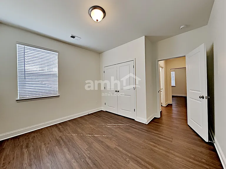 2447 Napa Valley Dr — Photo 20