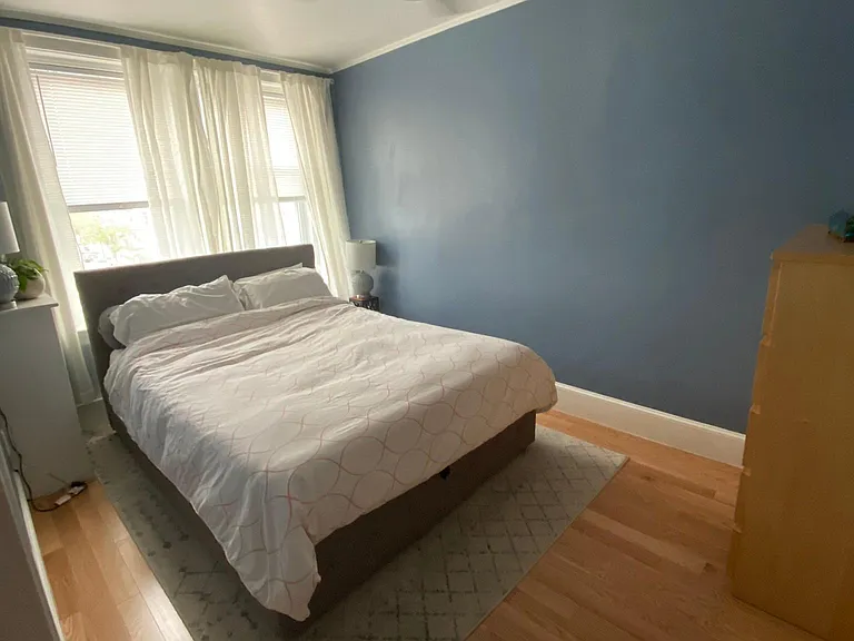 136 Broadway #3 — Photo 4