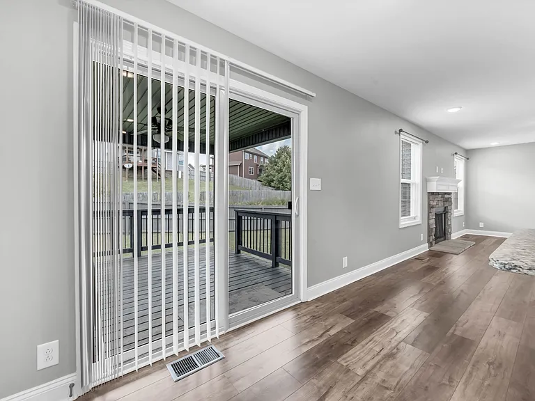 843 Crestone Ln — Photo 18