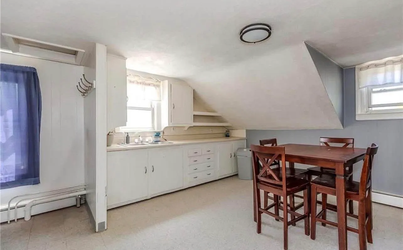 2 bed, 500 sqft, $1,500 — Photo 3