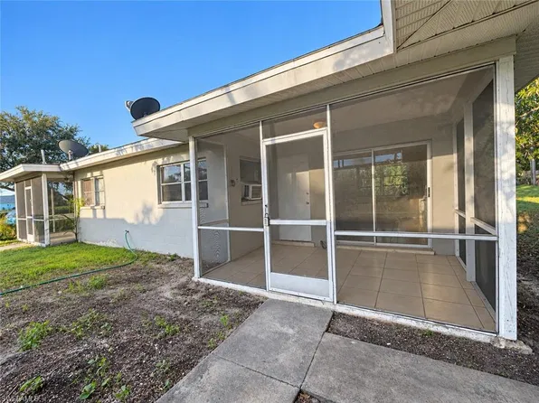 4401 Golden Gate Pkwy #C, Naples, FL 34116