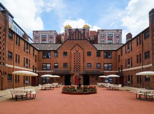 300 N Dithridge St #3, Pittsburgh, PA 15213