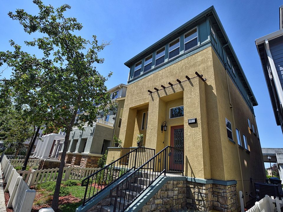 1st image of 1911 Beach St