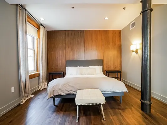 Rented by Sotheby's International Realty | media 35