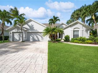 7707 Groves Rd, Naples, FL 34109