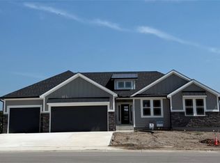 2351 Foxtail Dr, Kearney, MO 64060