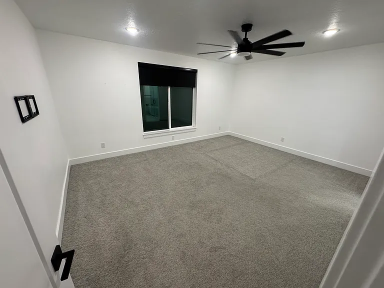 457 E Greenwood Ave #457 — Photo 53