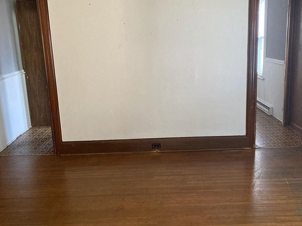 2nd image of 133 S 3rd St #133