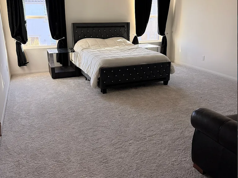 Huge primary bedroom