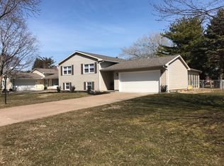2704 Mulberry Dr, Sandusky, OH