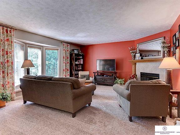 5th image of 2137 N 121st St
