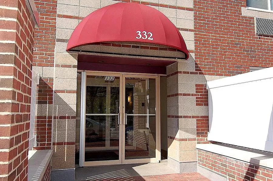 2 bed, 1.5 bath, 1073 sqft, $4,500 — Photo 1
