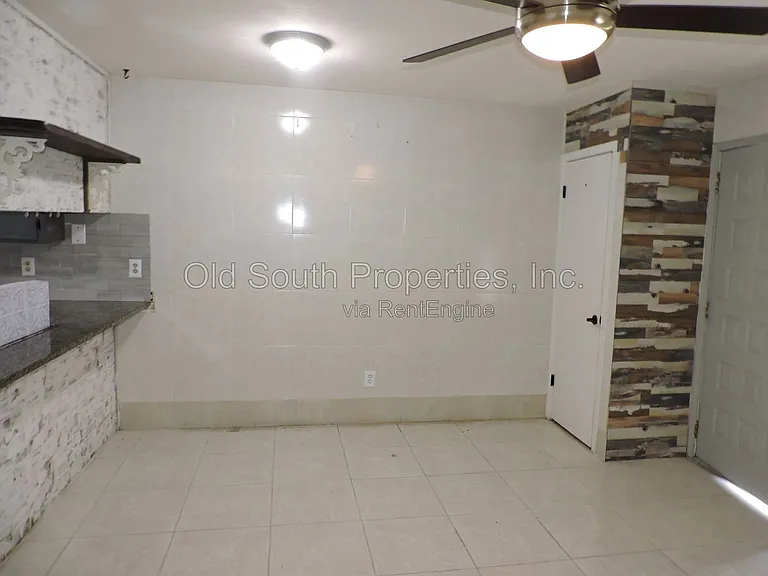 1345 Jasma Ln #B — Photo 3