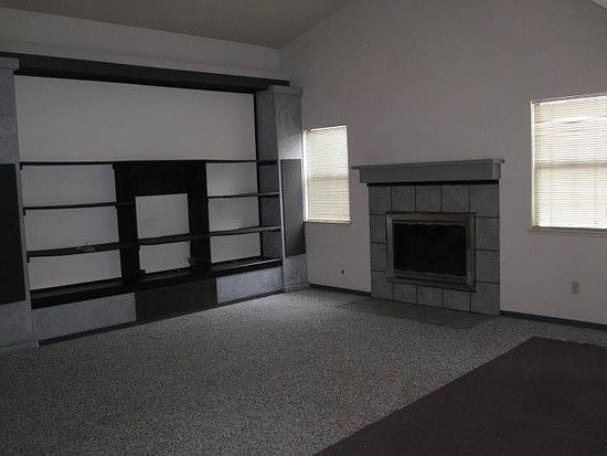2nd image of 1005 Vindel Ln
