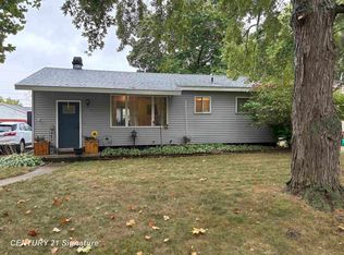 1414 Clay St, Midland, MI 48642