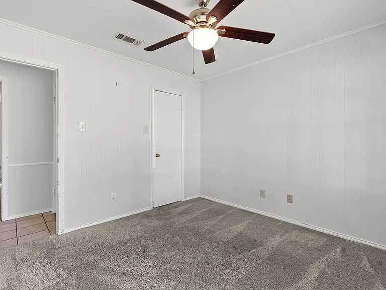 221 Azalea Dr — Photo 18