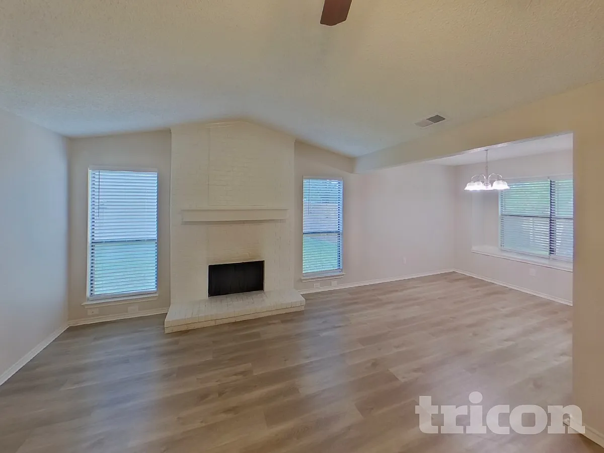 Building Photo - 133 Brockway Dr