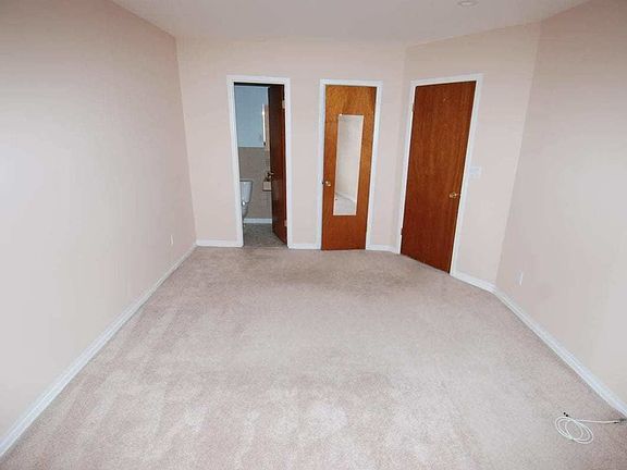 3rd image of 2070 43rd St #1