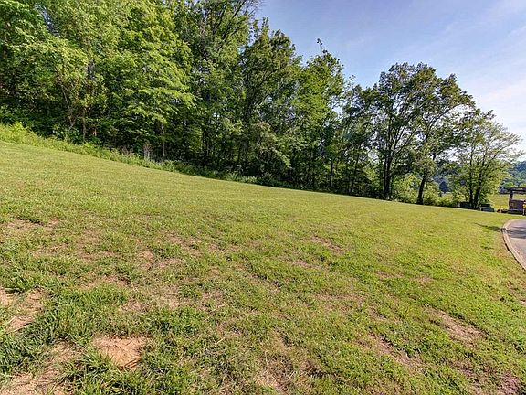 3rd image of 194 Wilderness Path Way Lot 142.00