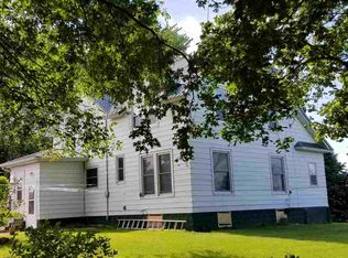 3176 260th St, Charles City, IA 50616