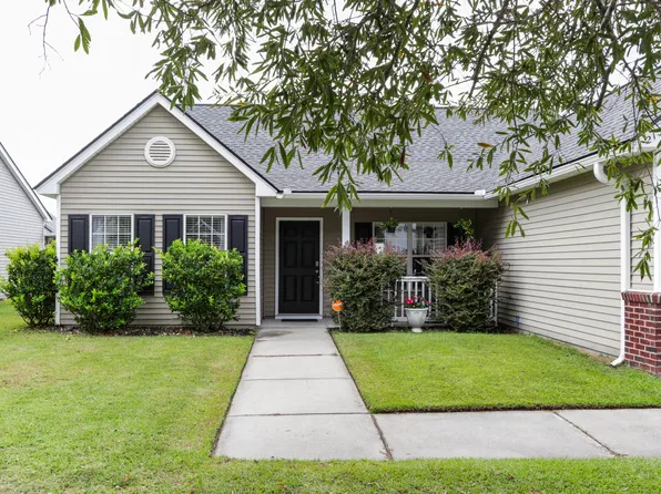 213 Dovetail Cir, Summerville, SC 29483