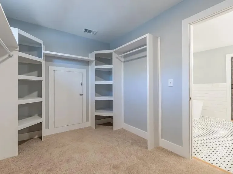1659 Olympian Way SW — Photo 35