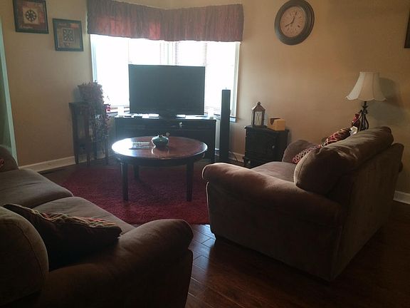 3rd image of 206 S David Ave