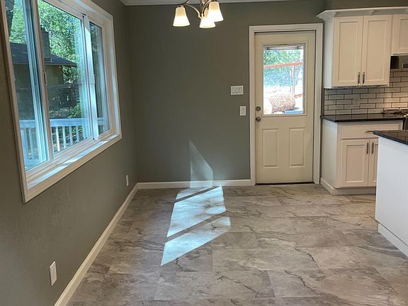 5th image of 5827 Lookout Ct #2/23