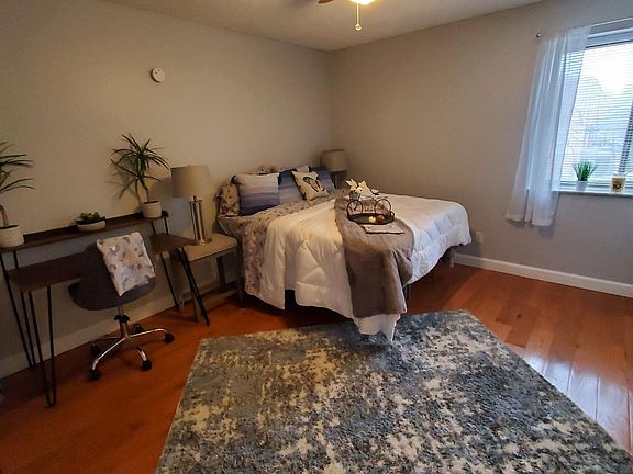 5th image of 4355 Maryland Ave APT 102