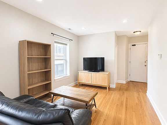 5th image of 6815 N Lakewood Ave APT 2N