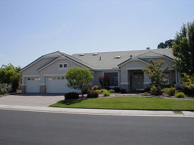 1st image of 100 Timberlodge Ct