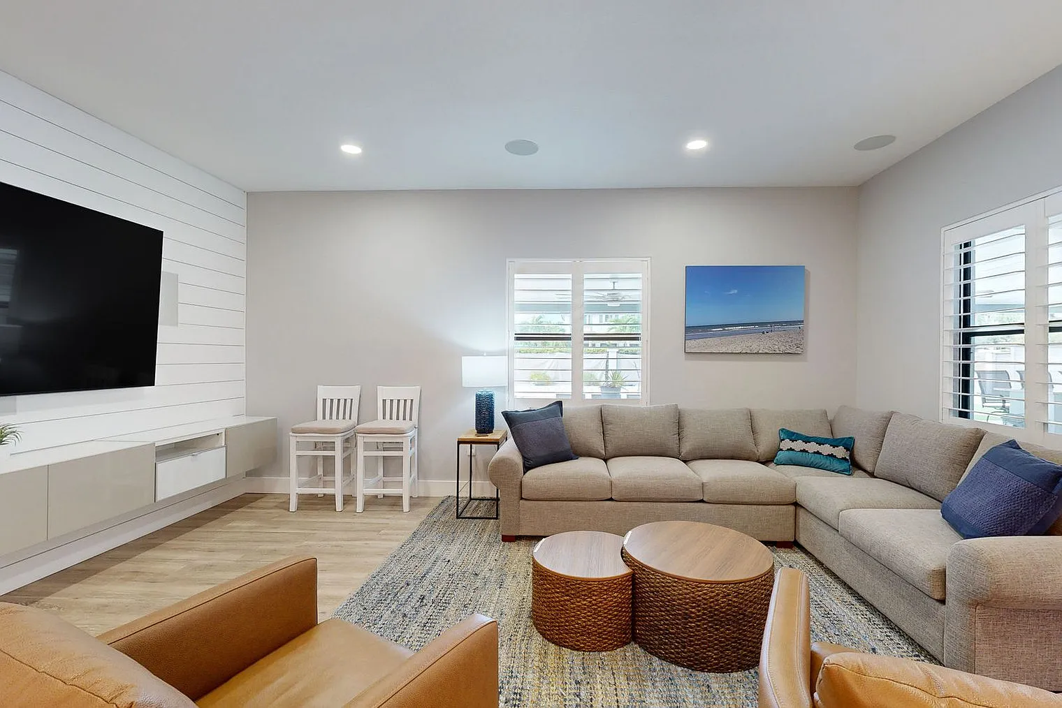 5 bed, 4.0 bath, 2906 sqft, $6,062 — Photo 3
