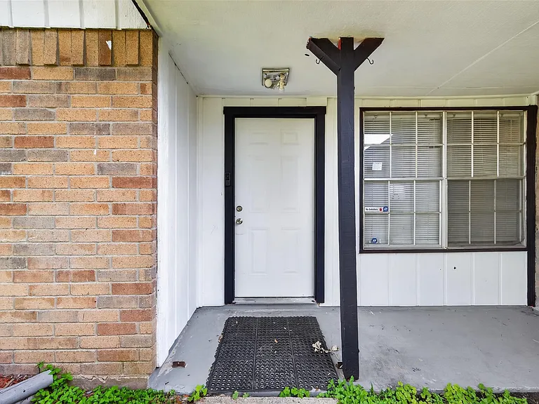 8203 Lone Quail Dr — Photo 4